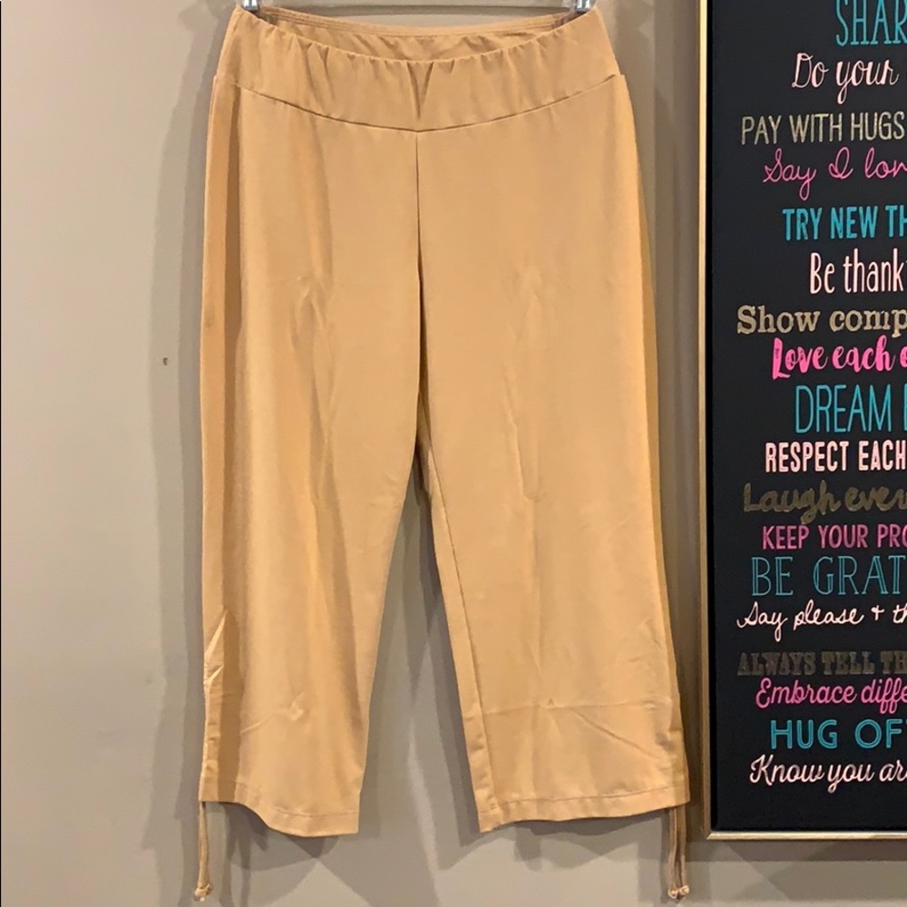Weekenders Joy Capris drawstrings hem S/P Gold NWT